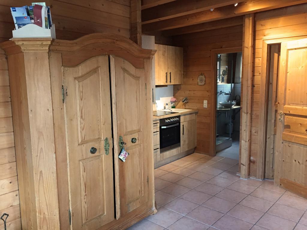 Ferienwohnung Romantik Im Roten Haus Fussen Exterior foto